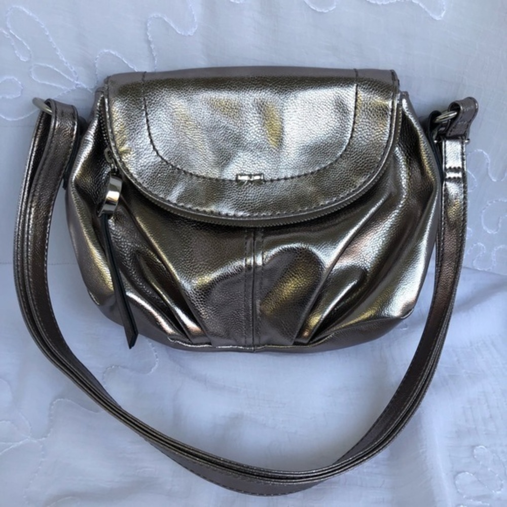 ELLE Small Silver Handbag. EUC.